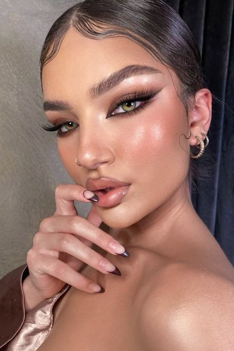 Curs intensiv de vară · Make-Up